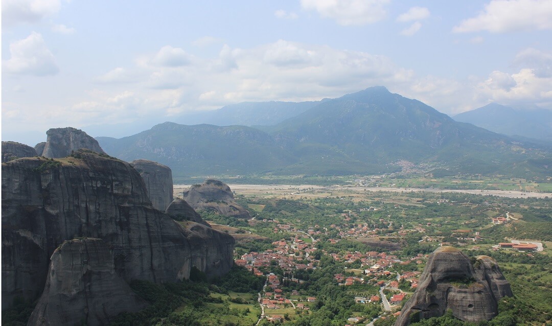 Kalambaka by train - Odd-shaped rock formations