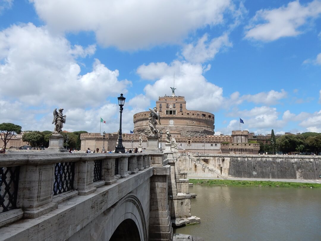 Night-Trains in Italy - Castel Sant'Angelo
