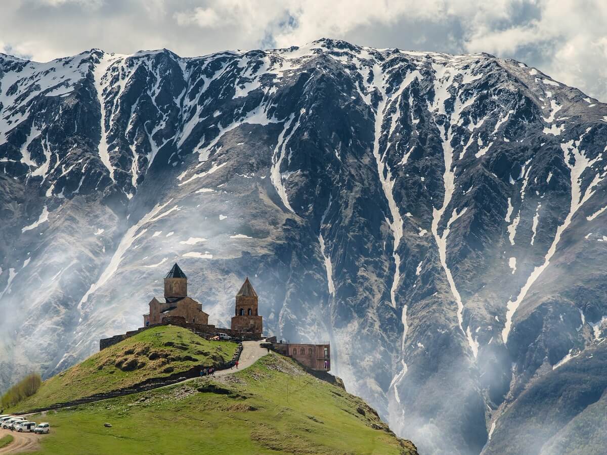 Traveling in Georgia - Undiscovered territories - Photo by Iman Gozal on Unsplash