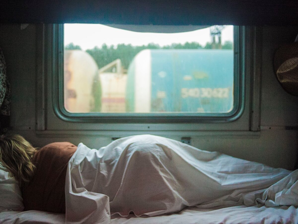 Interrail Night Train - Waking up in another country - Photo by Kalegin Michail on Unsplash